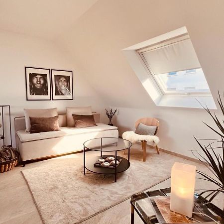 Apartment Am Schloss - Air Saarbrucken Bagian luar foto
