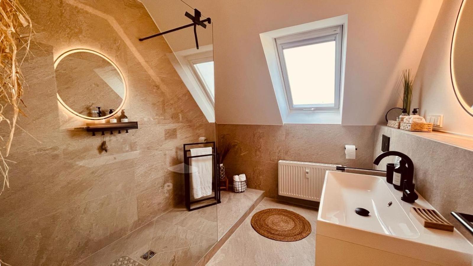 Apartment Am Schloss - Air Saarbrucken Bagian luar foto
